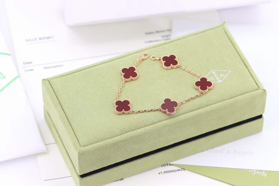 반클리프앤아펠 팔찌