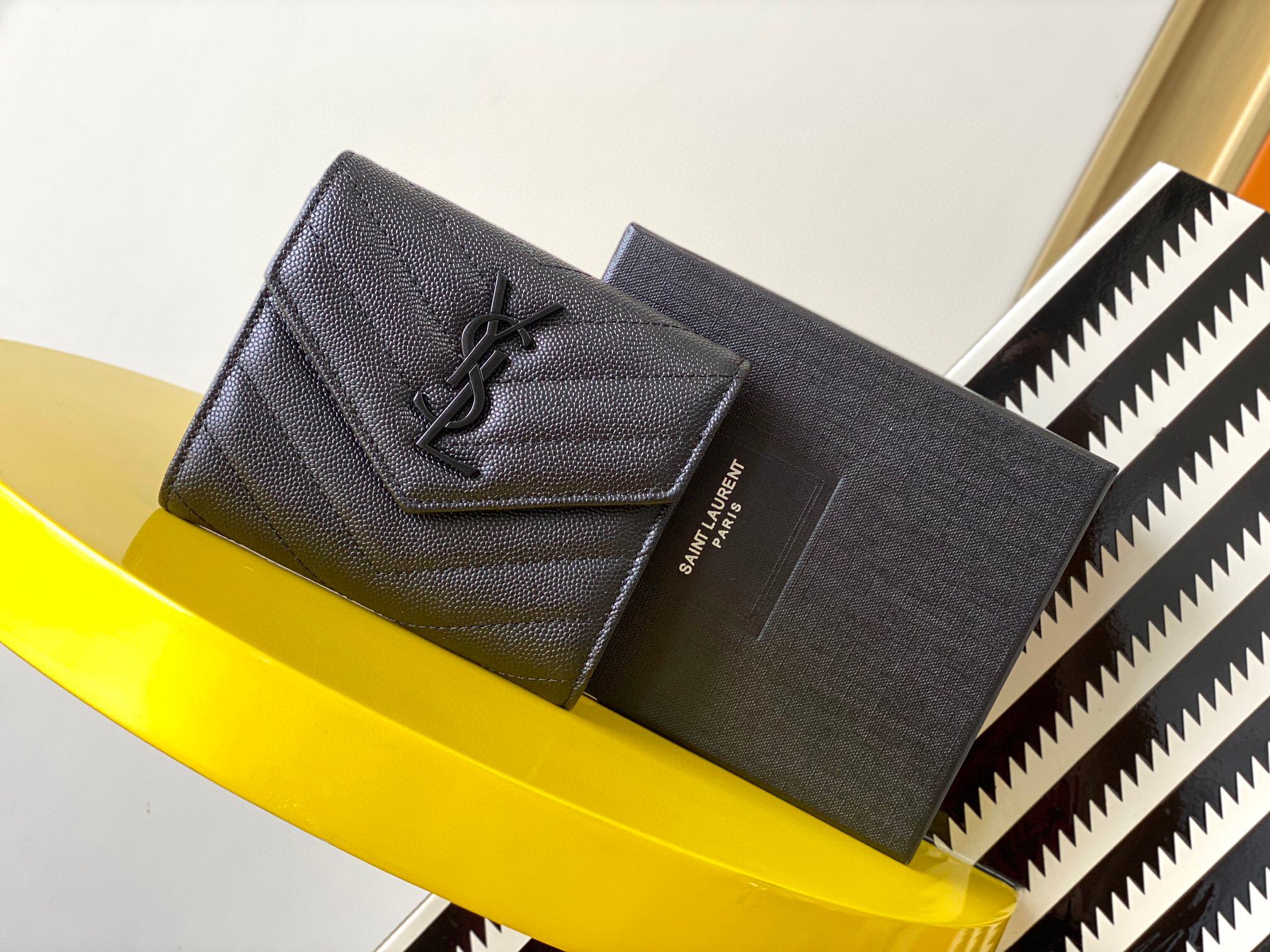 생로랑  여자  반지갑   403943