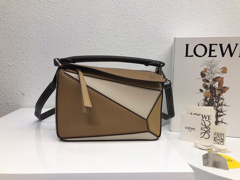 로에베 퍼즐백 크로스백 숄더백 남녀공용가방