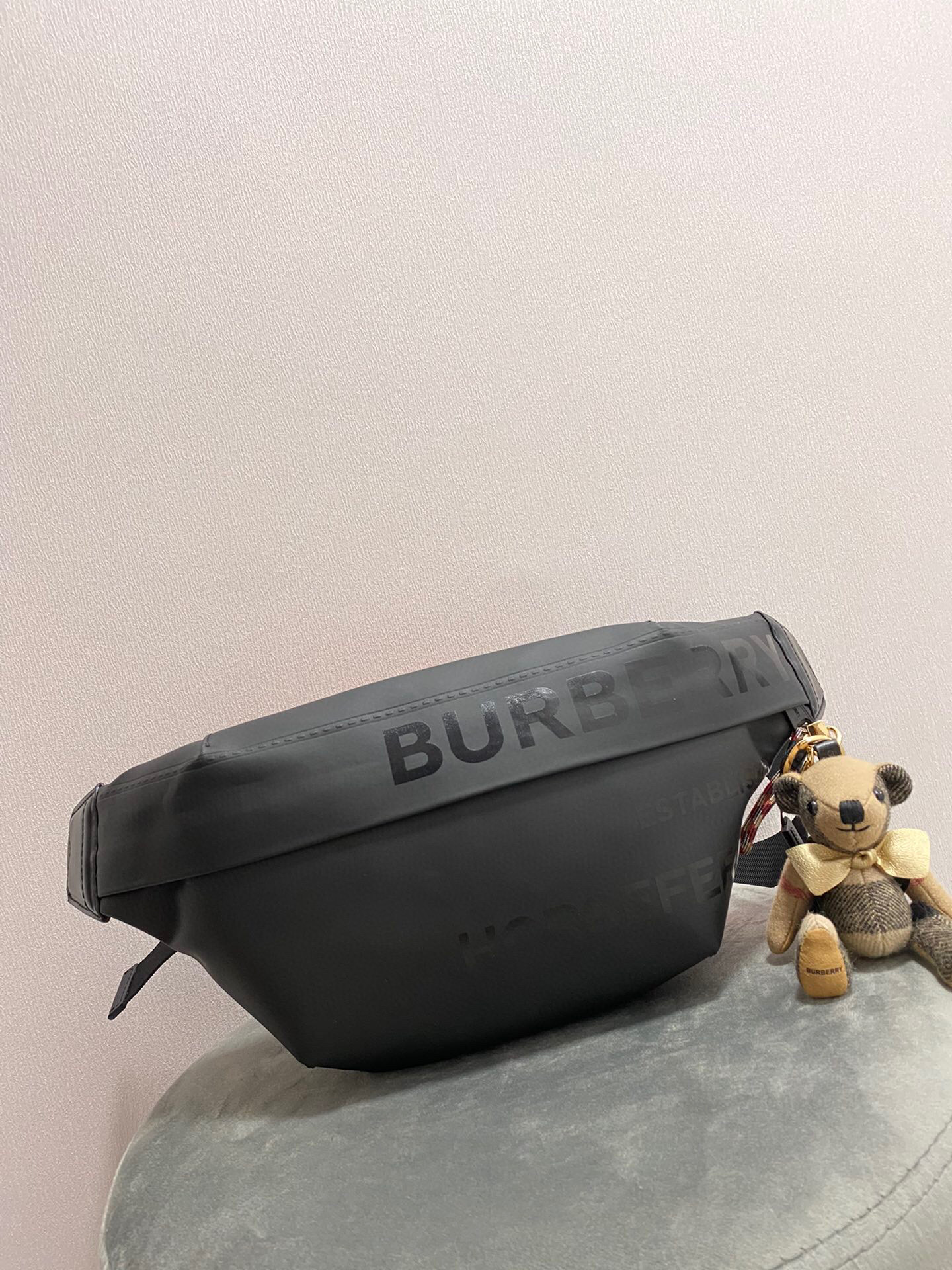 버버리 벨트백 힙색 허리가방