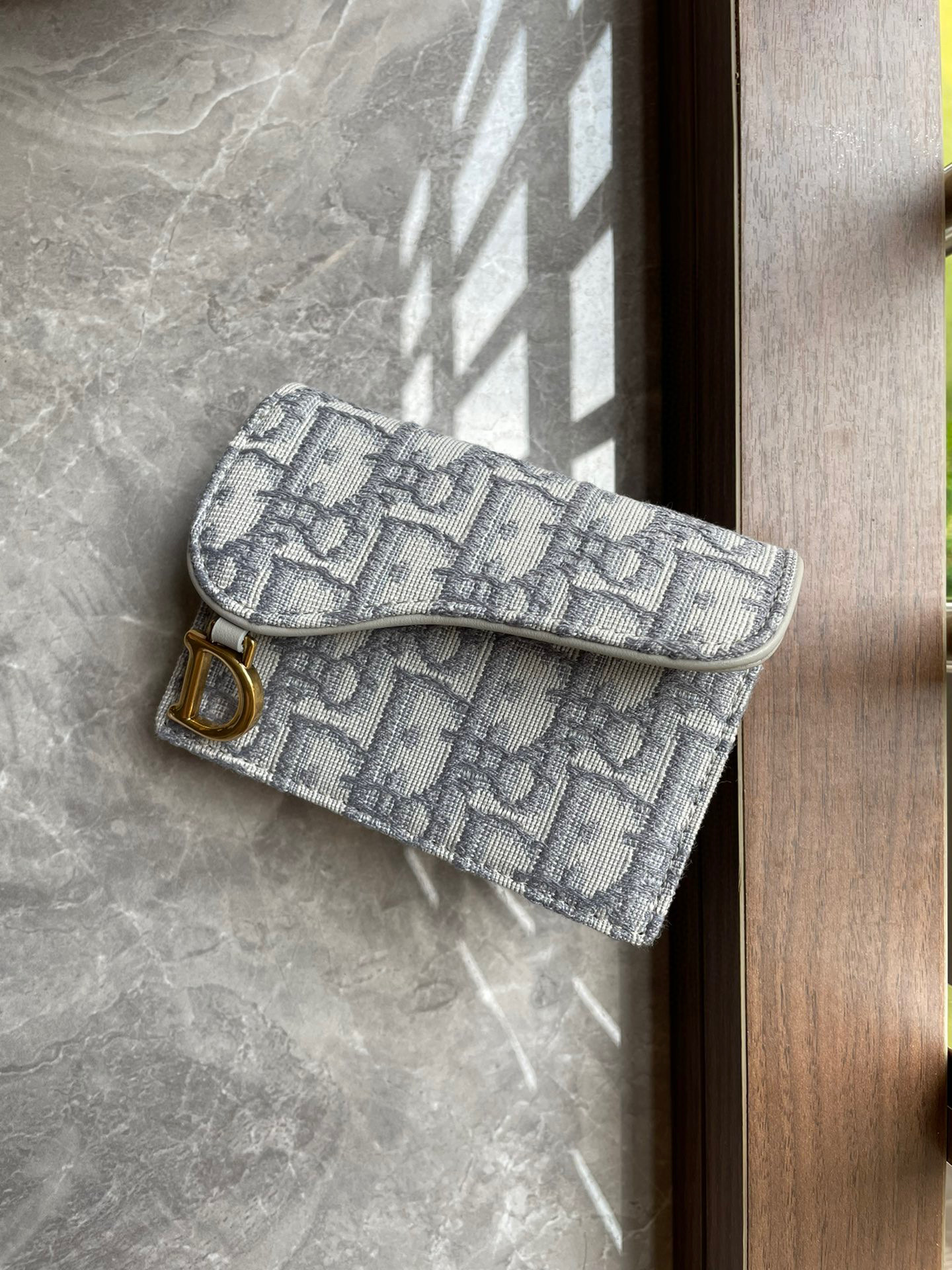 디올 카드지갑 5611