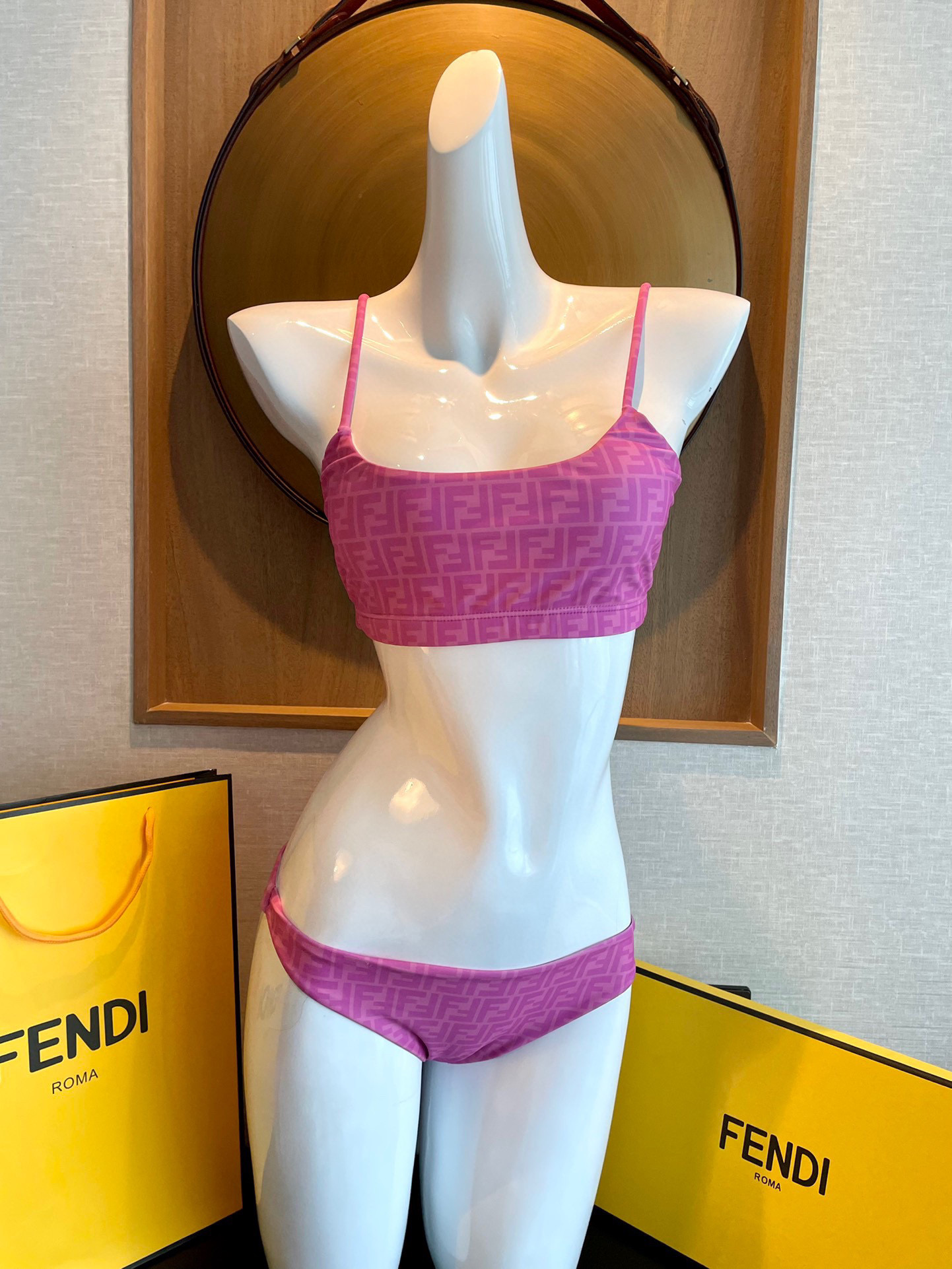 펜디  여자 수영복