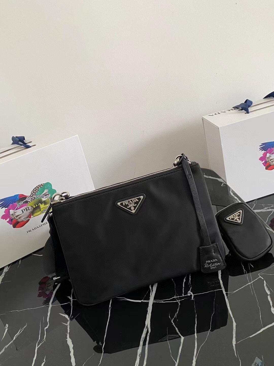 프라다 남자가방 1BH046