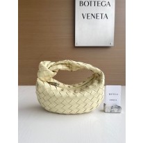 보테가베네타 여자가방 651876