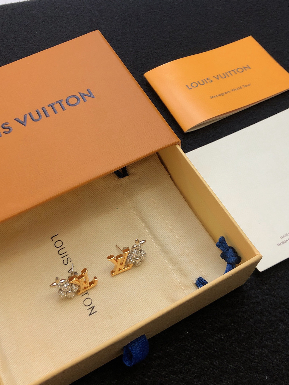 루이비통 귀걸이