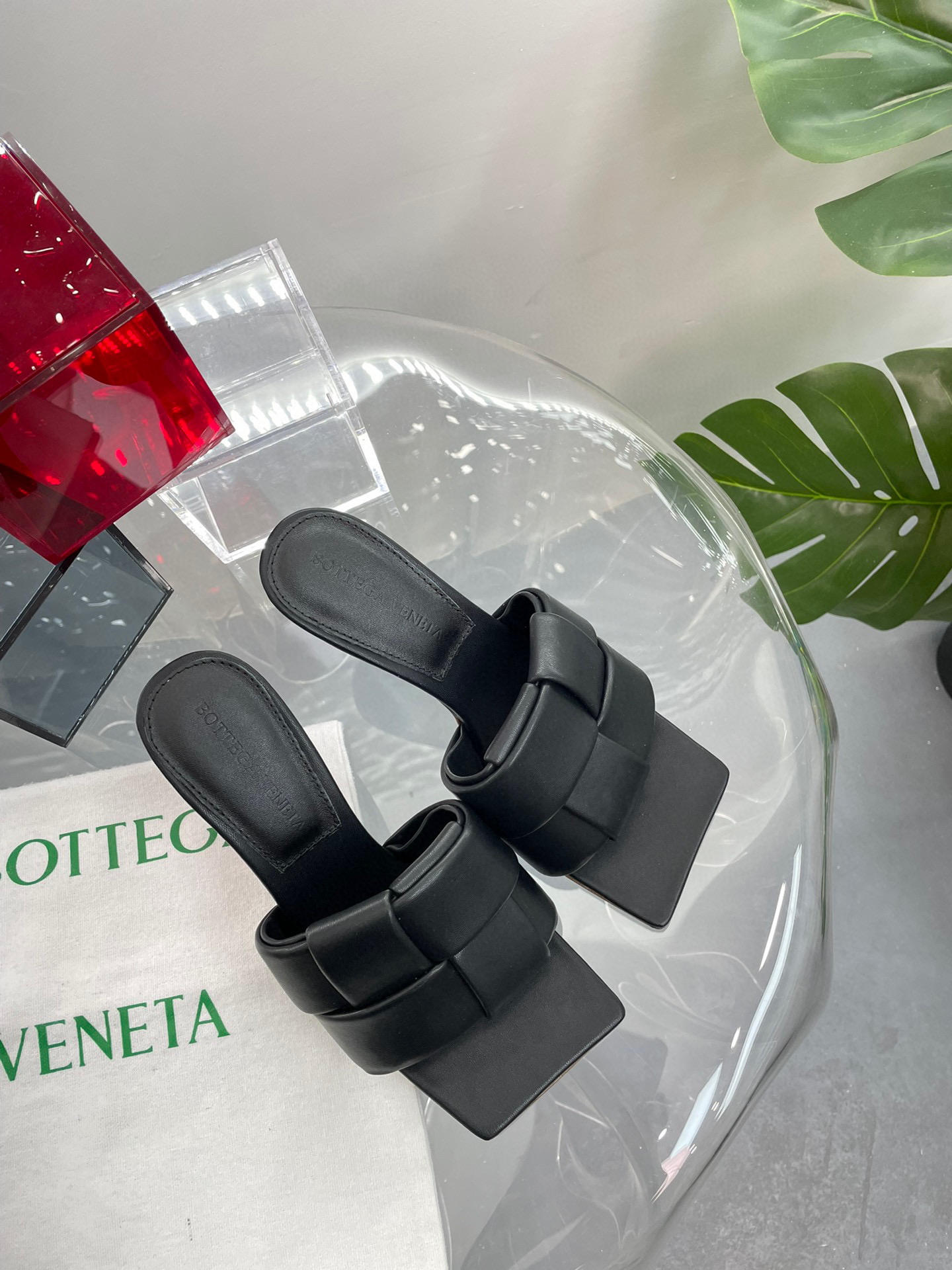 보테가베네타 여자 슬리퍼