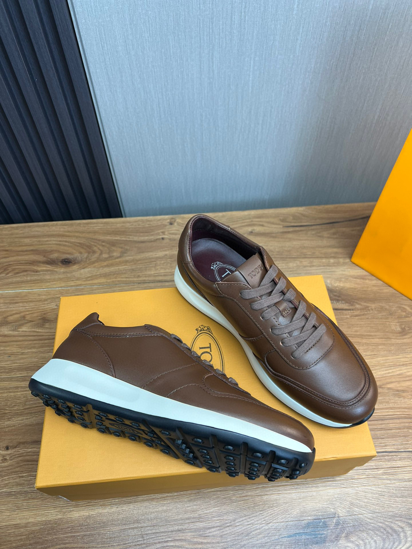 토즈 남자 스니커즈 신발 운동화