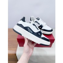 발렌티노 남녀공용 스니커즈 신발 운동화