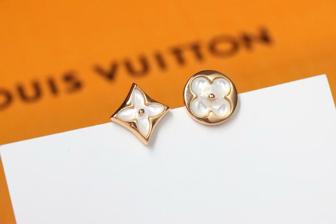 루이비통 귀걸이