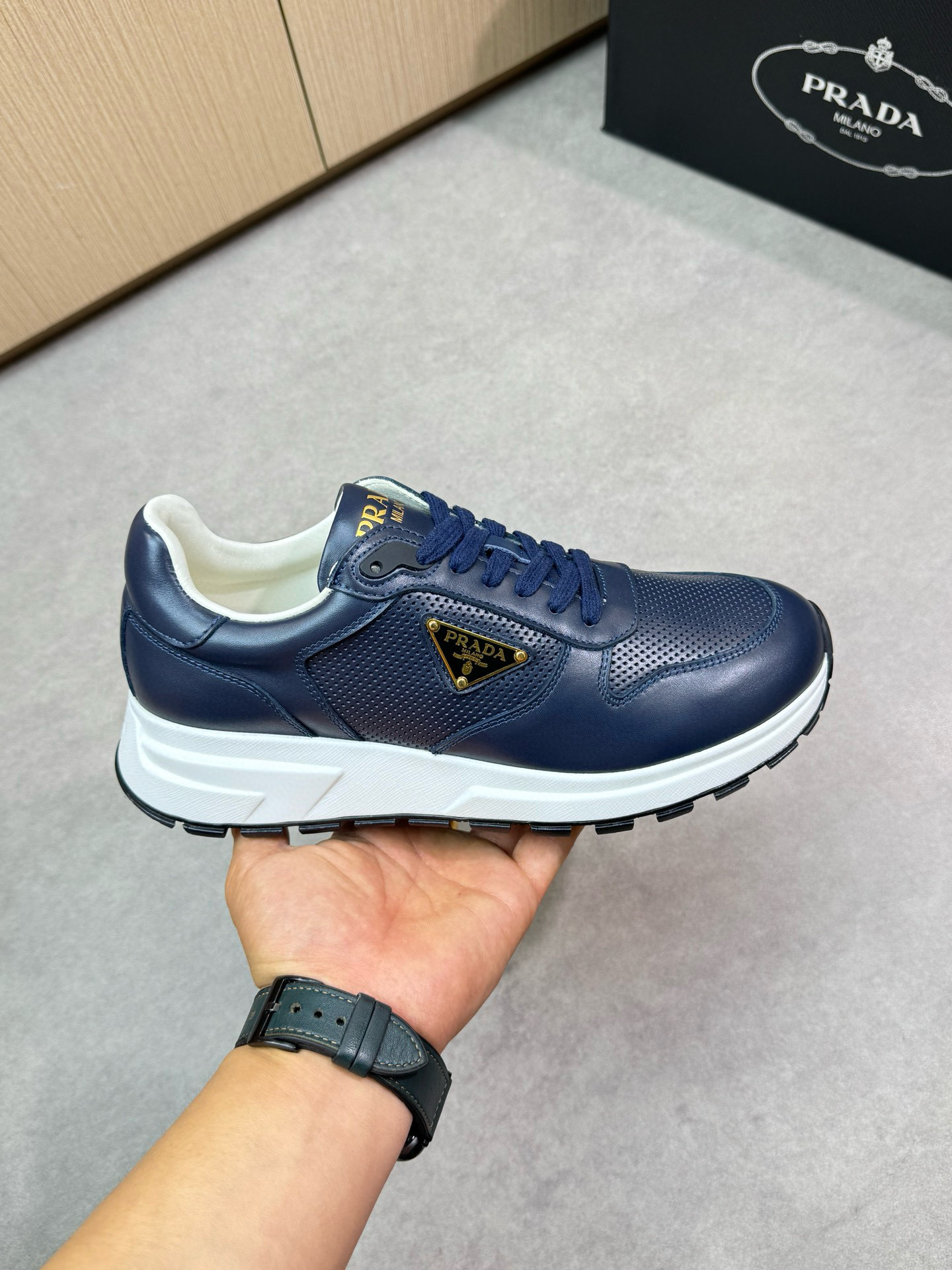 프라다 남자 스니커즈 신발 운동화