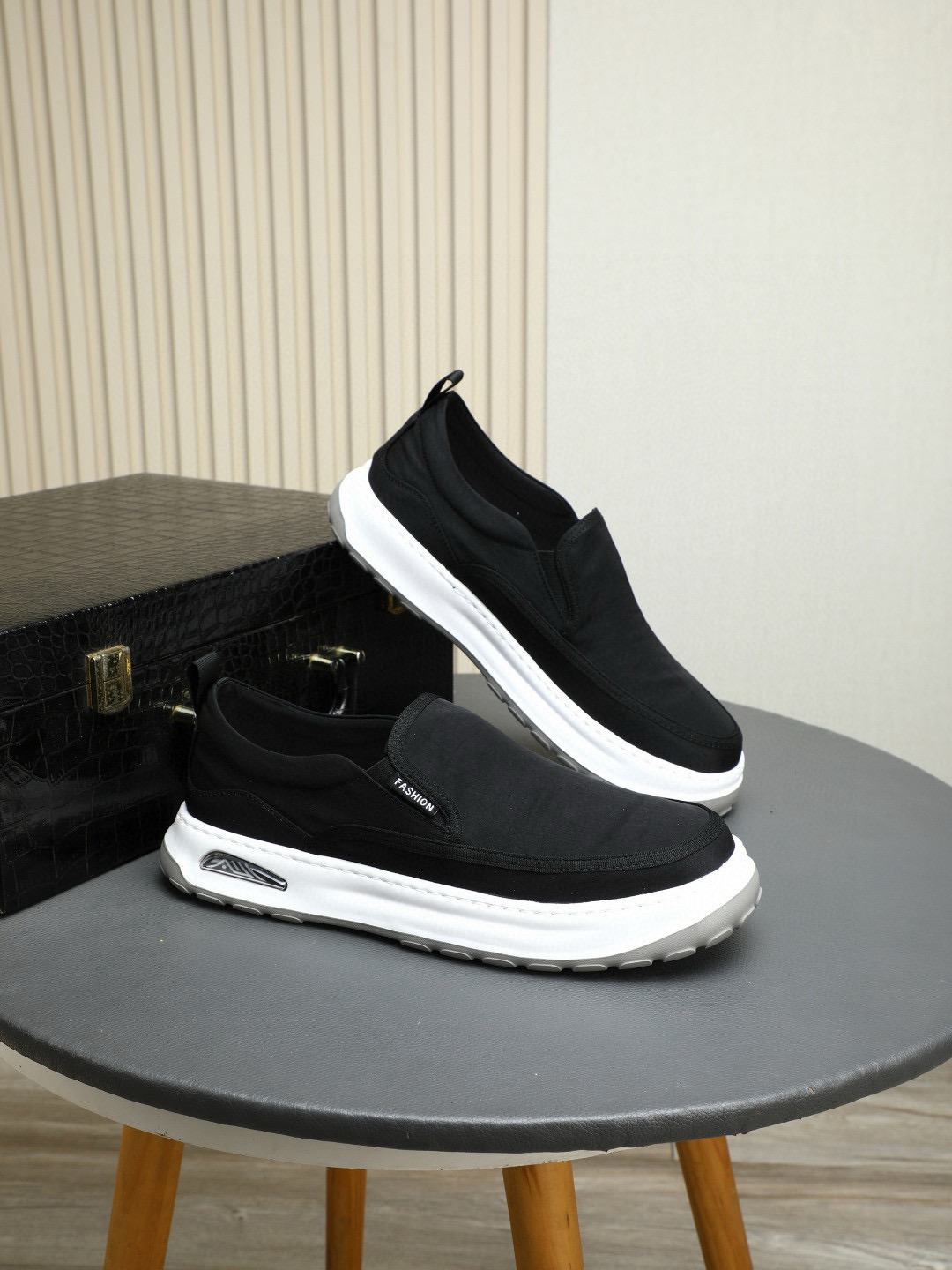 프라다 남자 스니커즈 신발 운동화