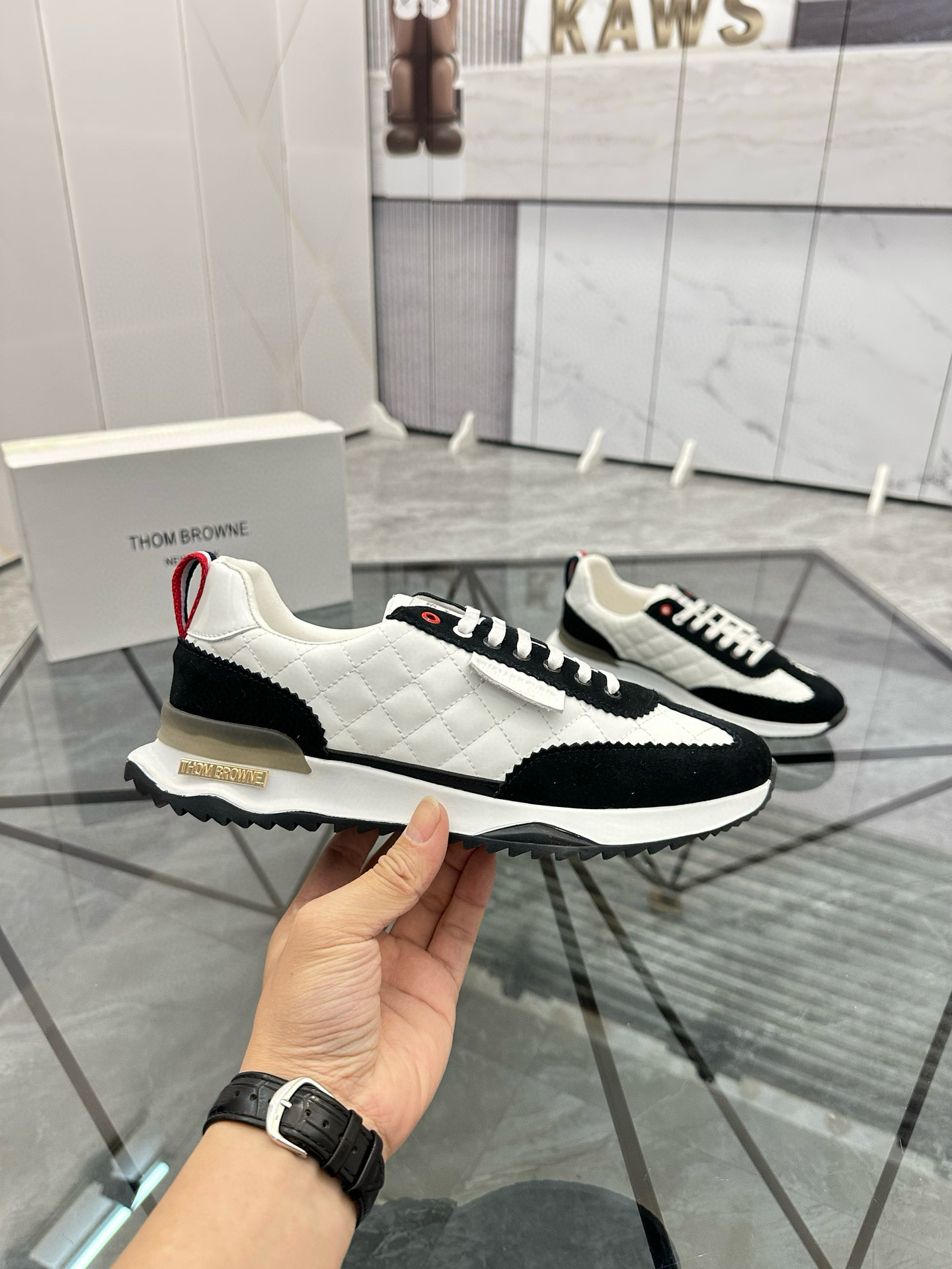 톰브라운 남자 신발 운동화 스니커즈