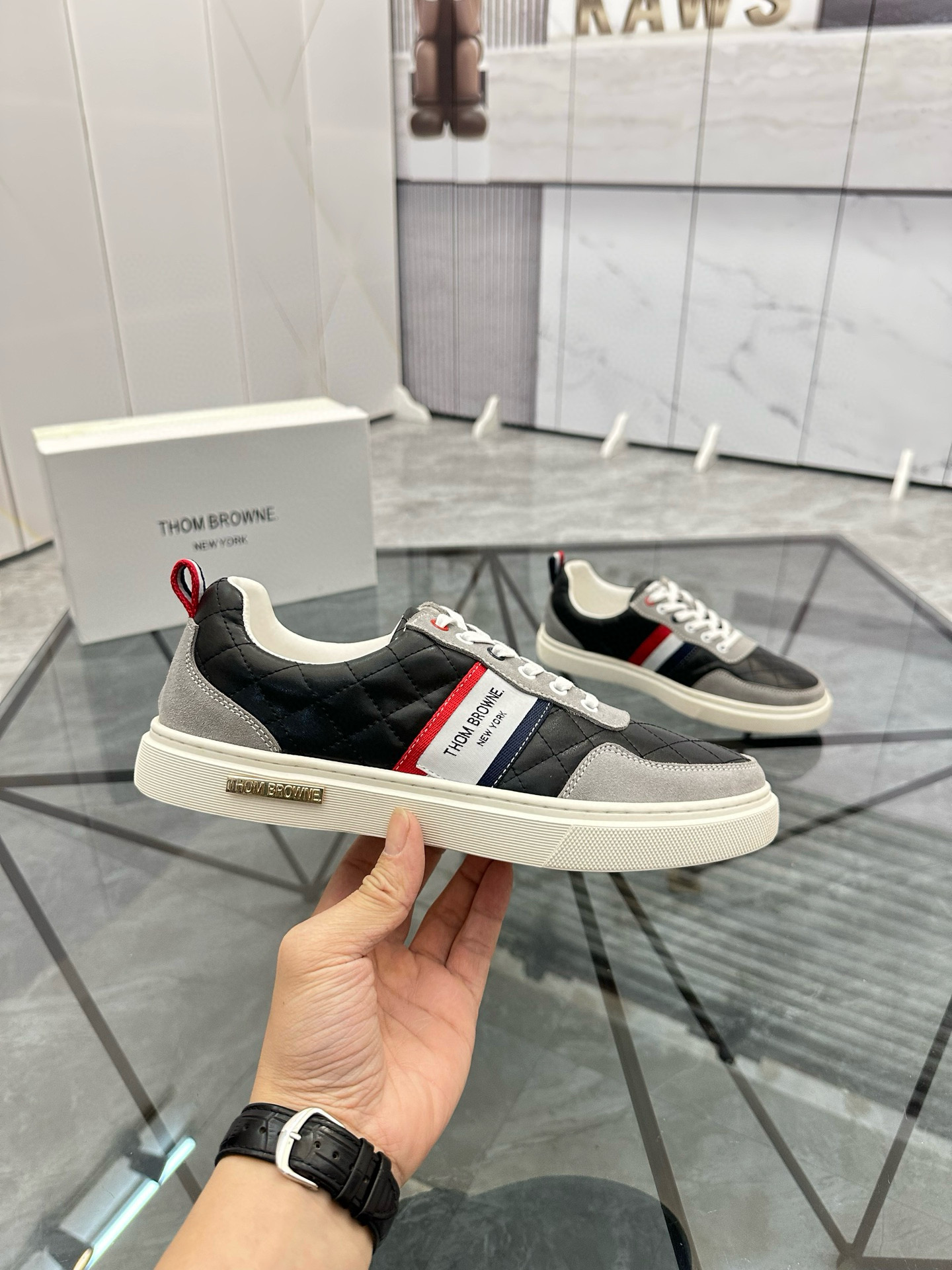 톰브라운 남자 신발 운동화 스니커즈