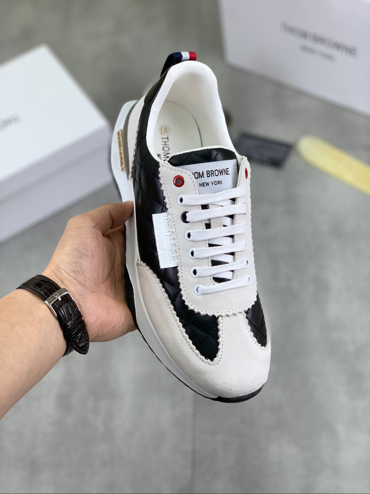 톰브라운 남자 신발 운동화 스니커즈