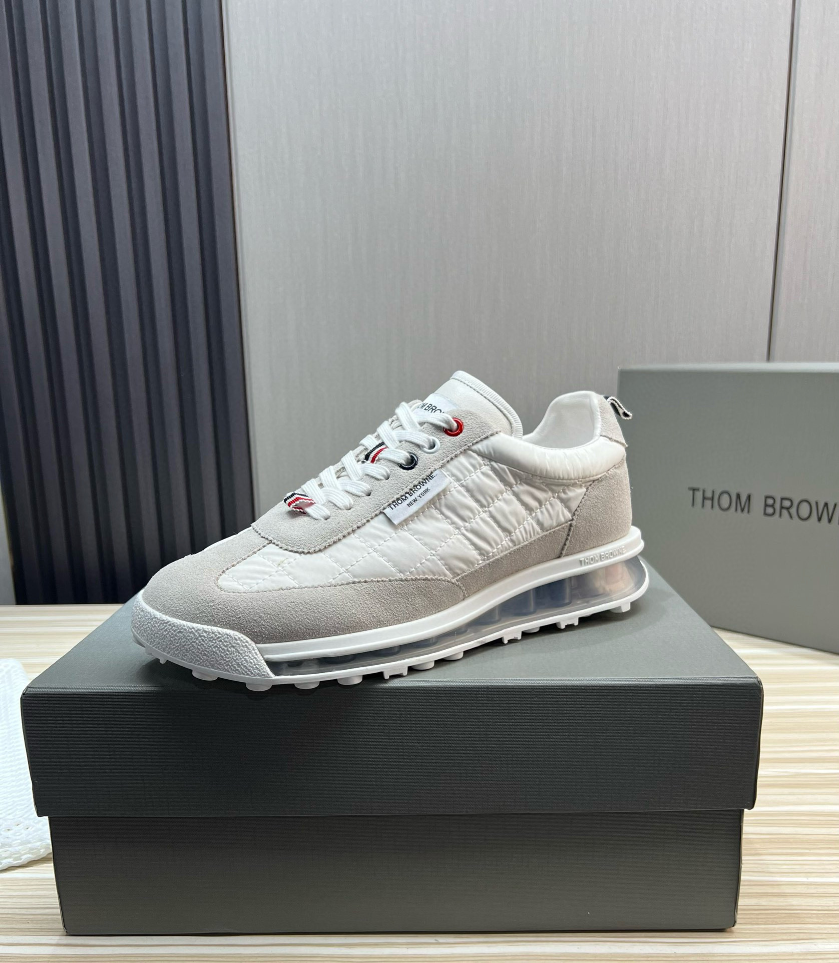 톰브라운 남자 신발 운동화 스니커즈