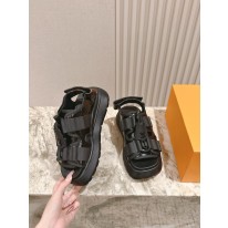 루이비통 여자 샌들 7.5cm