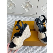 루이비통 여자 샌들 11.5cm