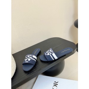 디올 여자 슬리퍼