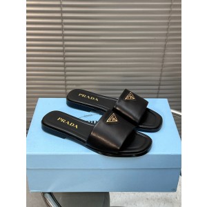 프라다 여자 슬리퍼