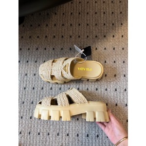 프라다 여자 슬리퍼