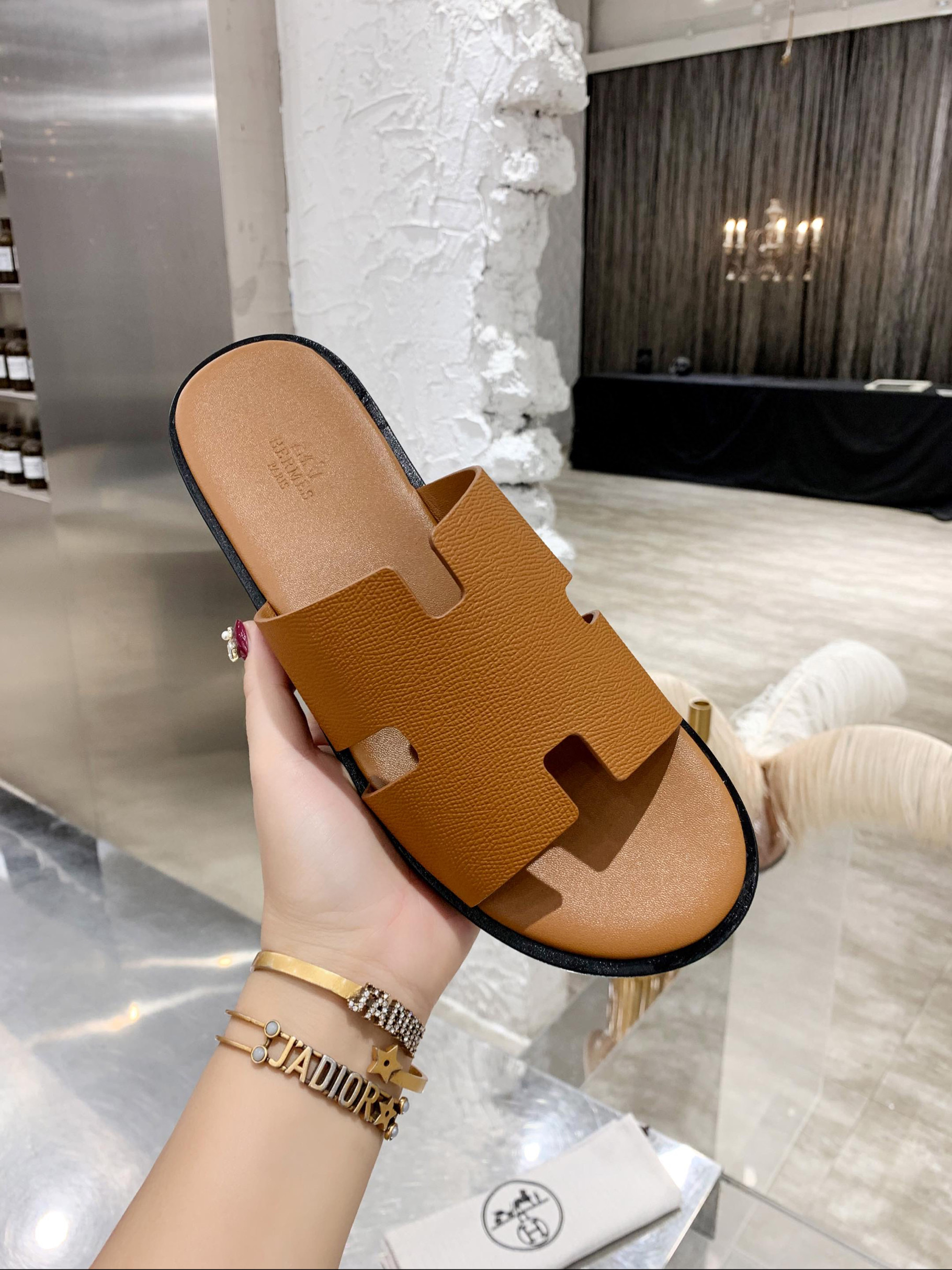 에르메스 남자 슬리퍼