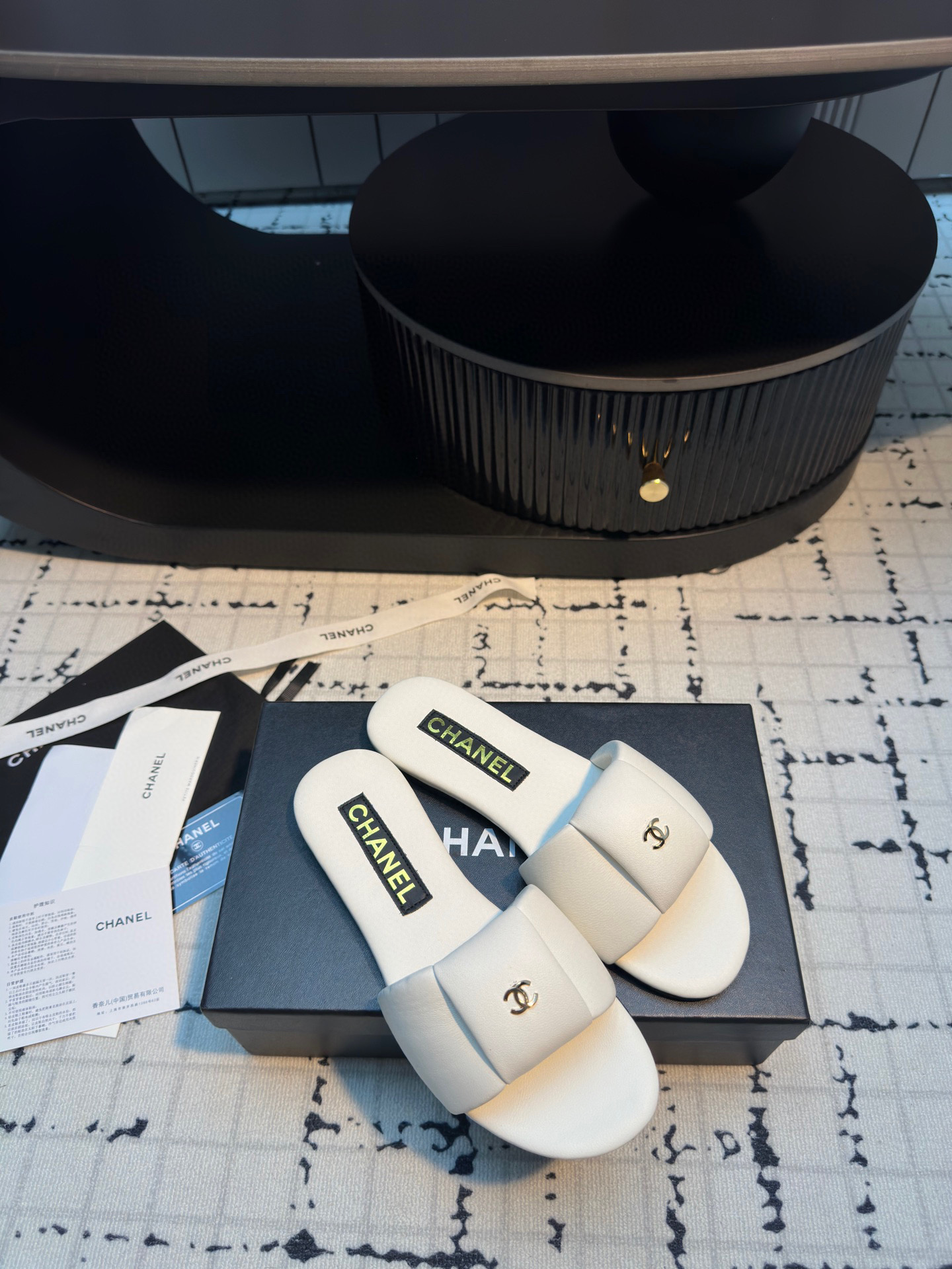 샤넬 여자 슬리퍼