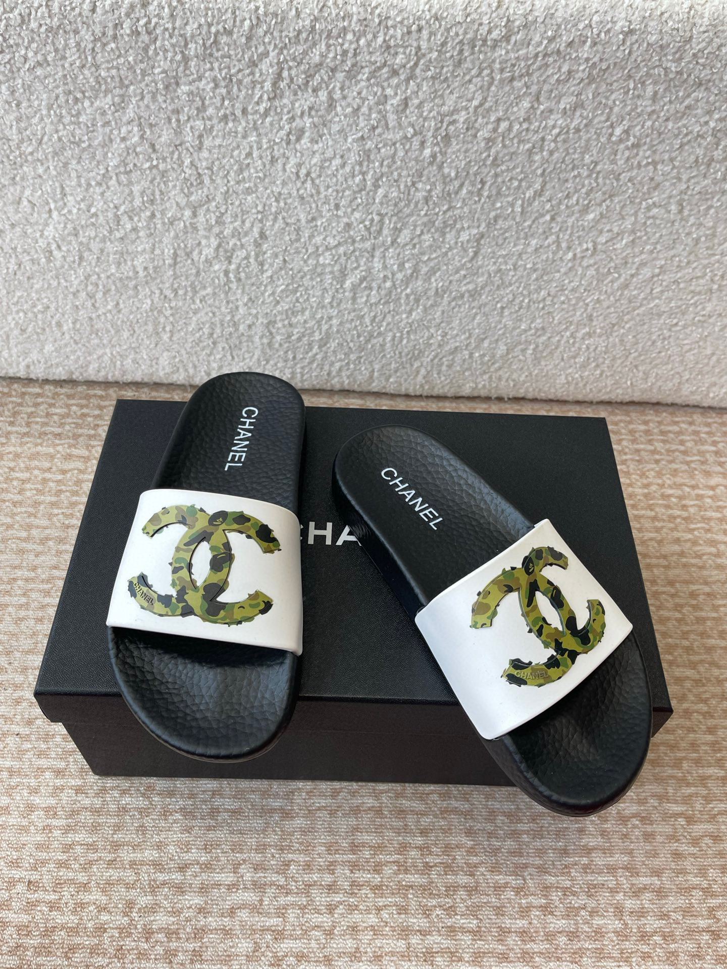 샤넬 여자 슬리퍼