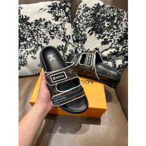 루이비통 남자 슬리퍼