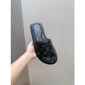 루이비통 남자 슬리퍼