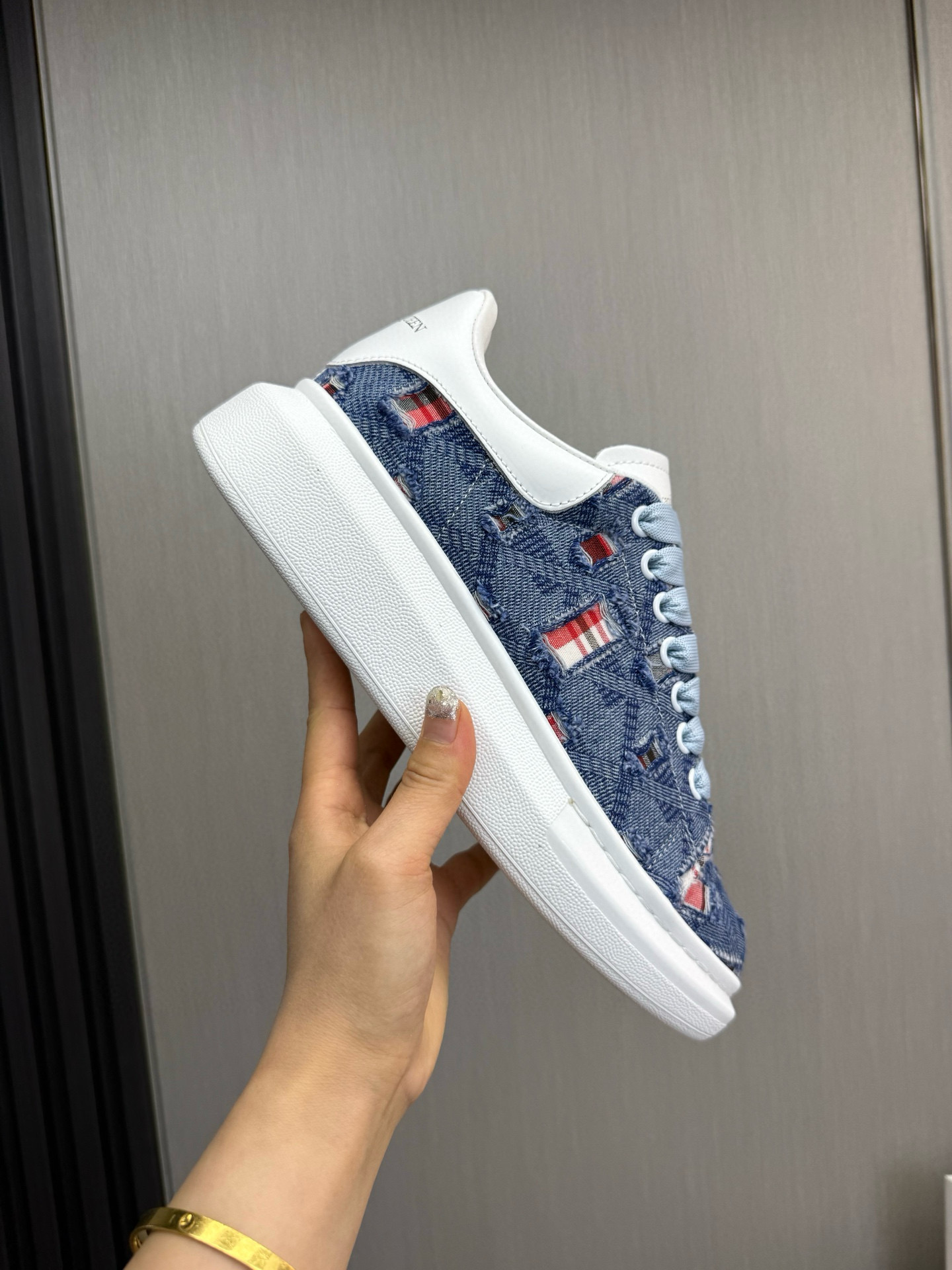 알렉산더 맥퀸 남녀공용 신발 운동화 스니커즈