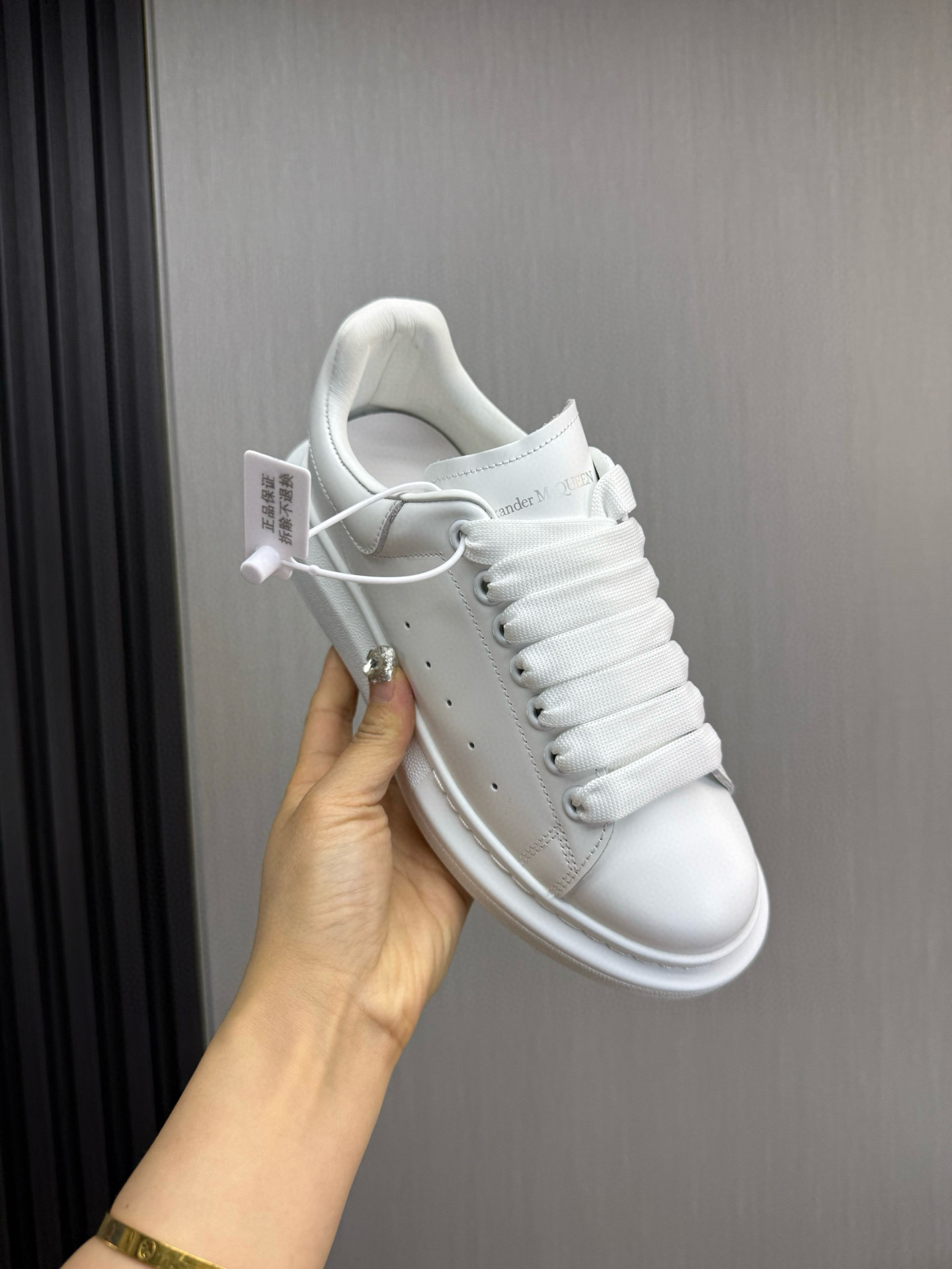 알렉산더 맥퀸 남녀공용 신발 운동화 스니커즈