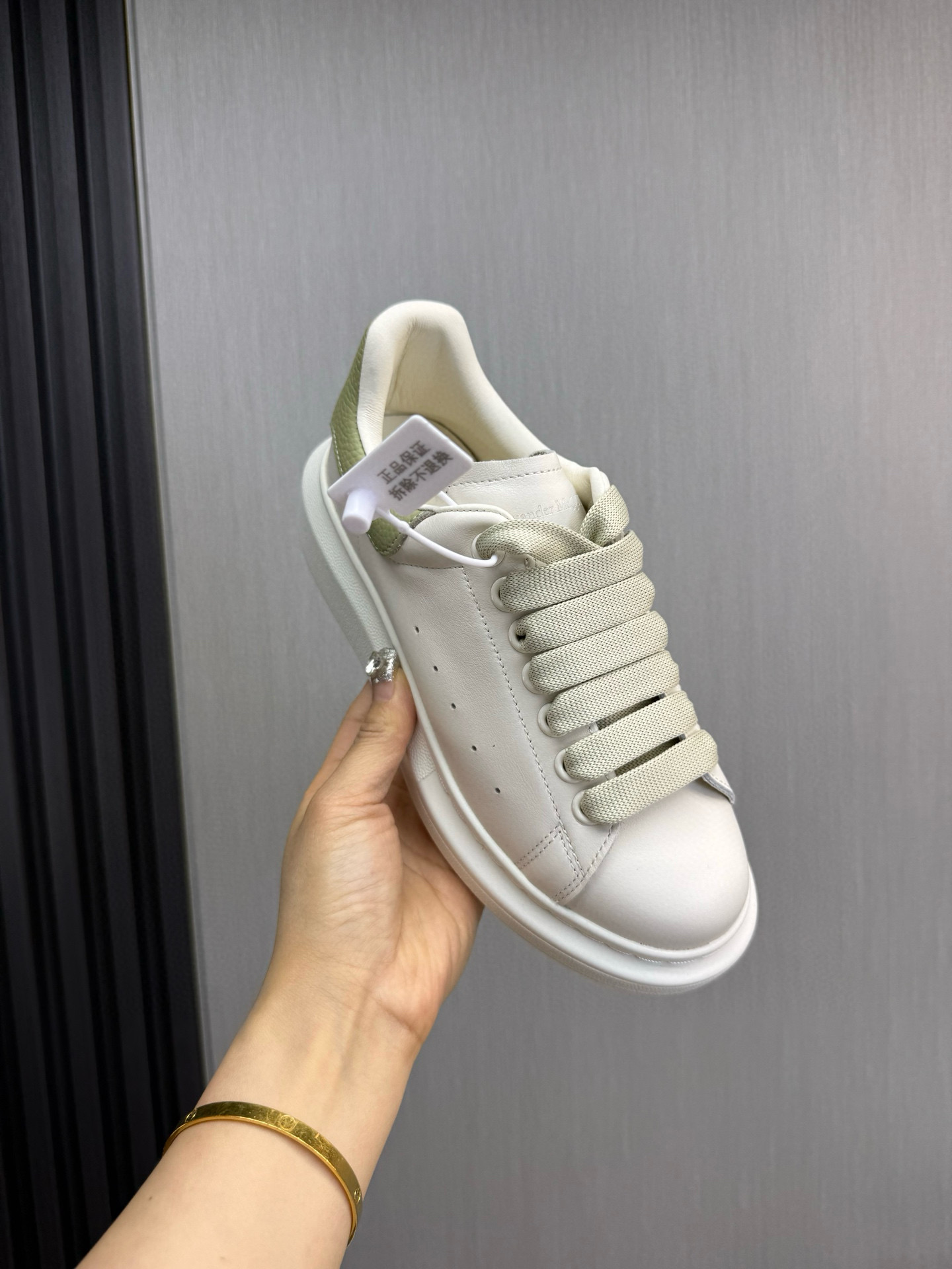 알렉산더 맥퀸 남녀공용 신발 운동화 스니커즈