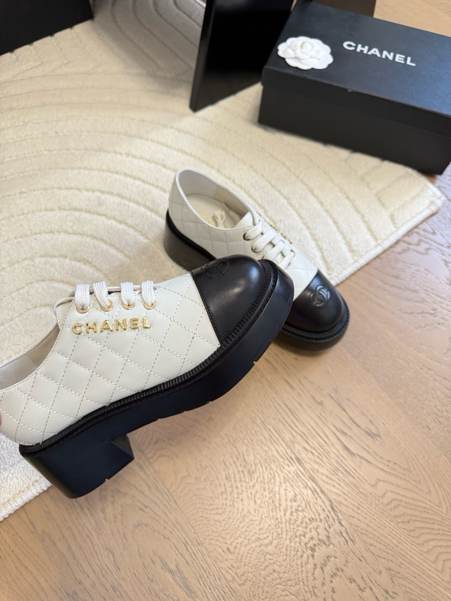샤넬 여자 신발 운동화 스니커즈