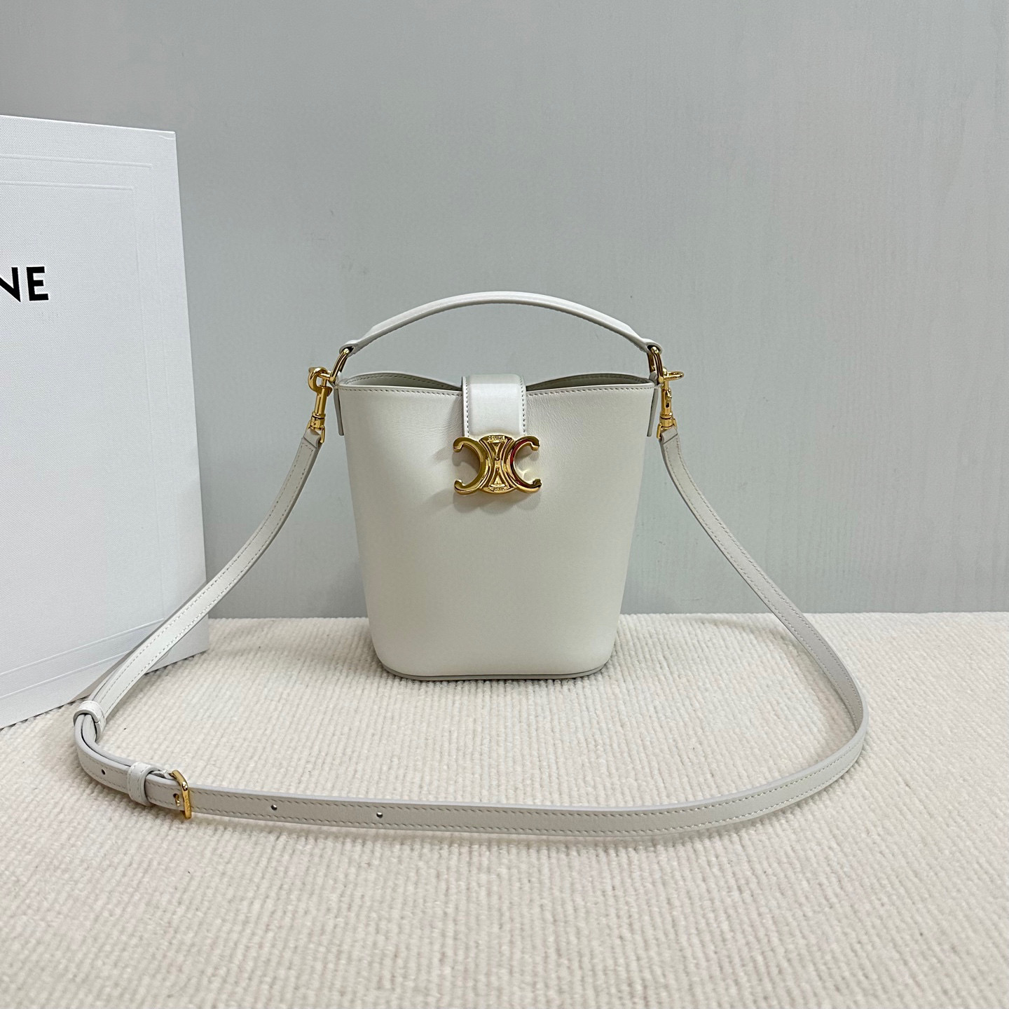 셀린느 여자가방 10N473