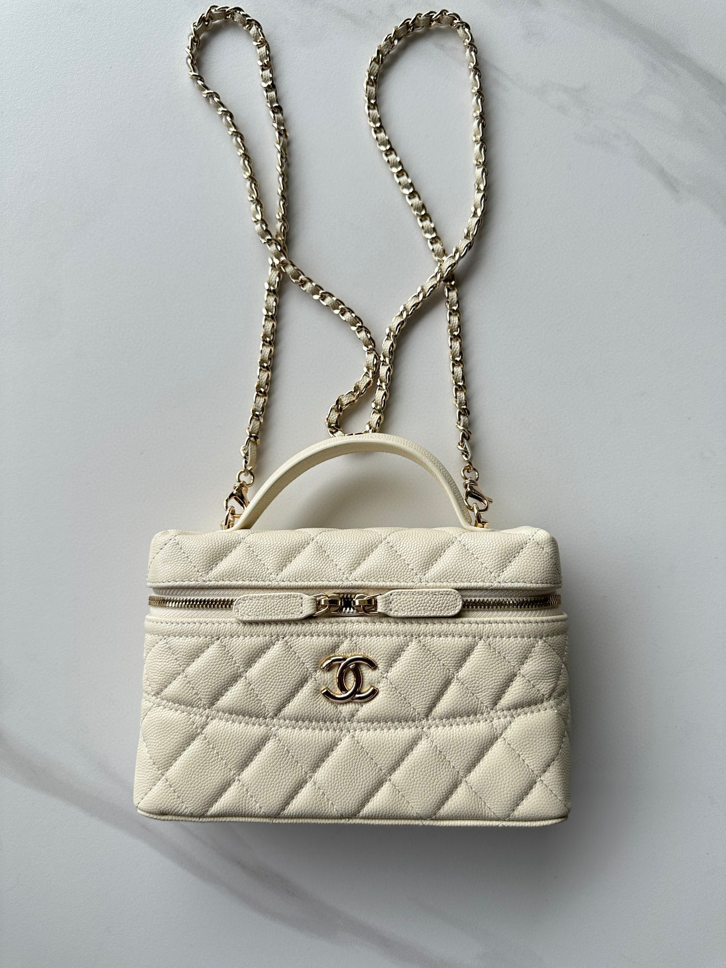 샤넬 여자가방 AP4407