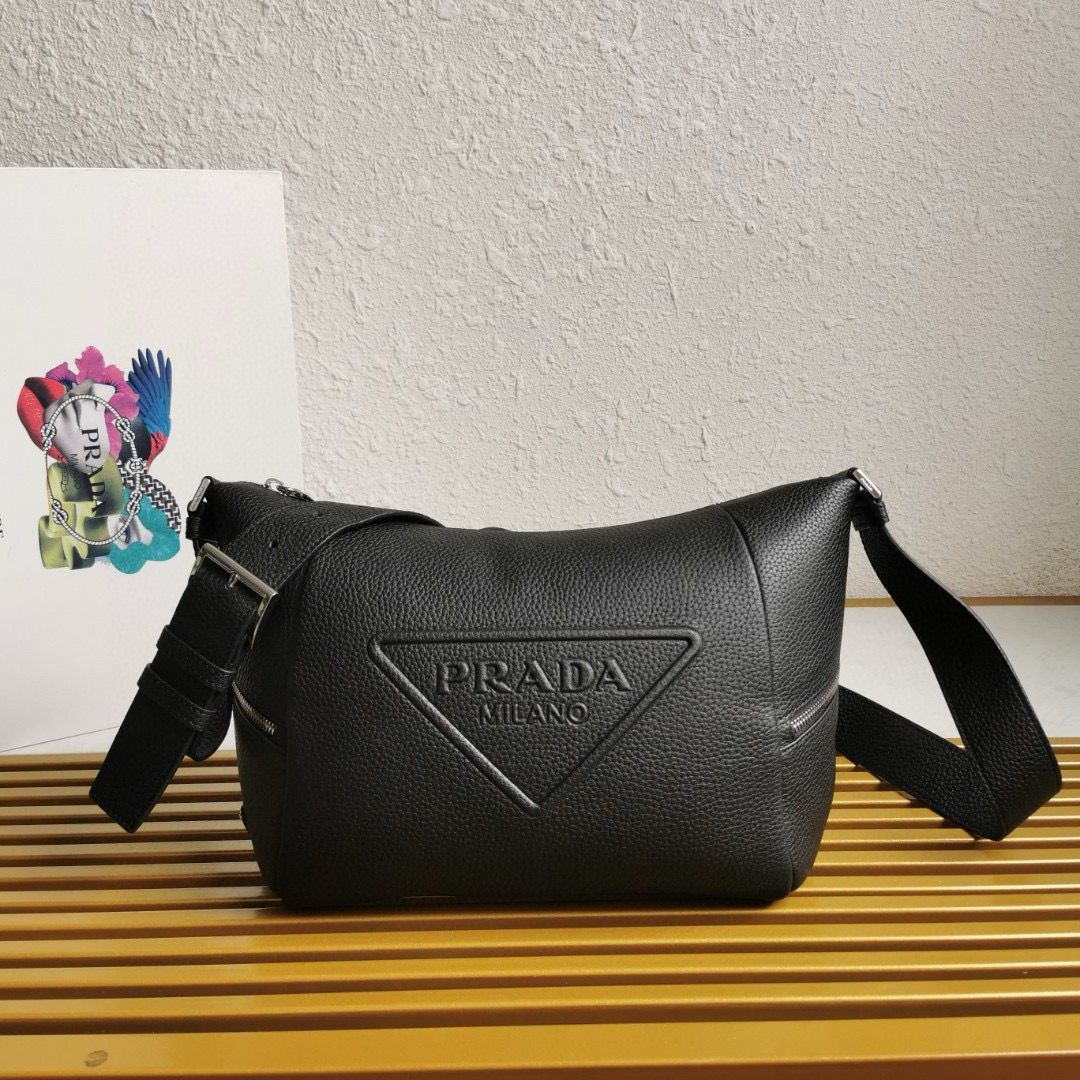 프라다 2VH165 남자가방