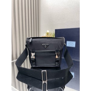 프라다 2VD066 남자가방