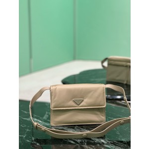 프라다 패디드 스몰 리나일론 숄더백 1BD313 남녀공용가방
