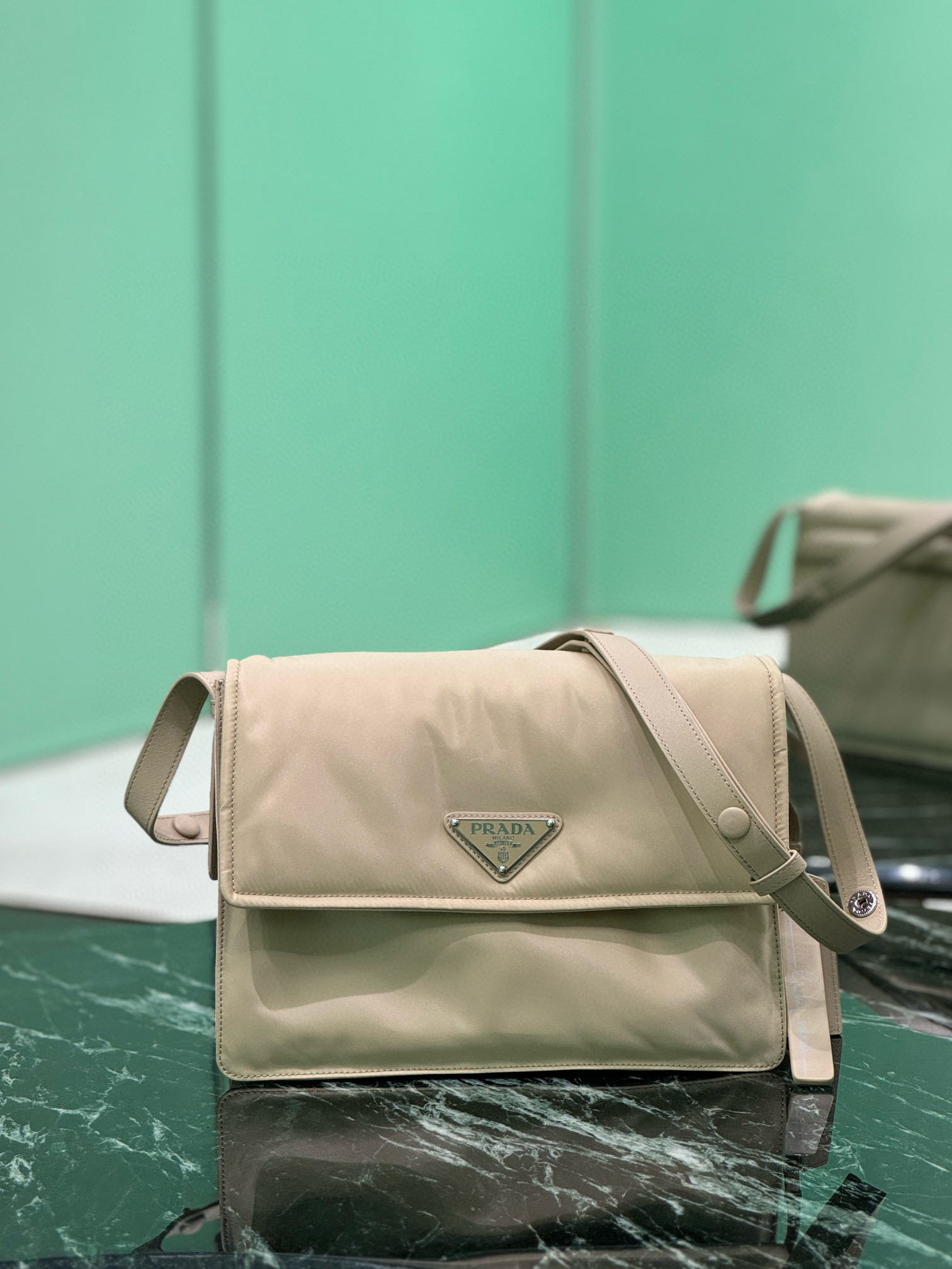 프라다 1BD255 미디움 남녀공용가방