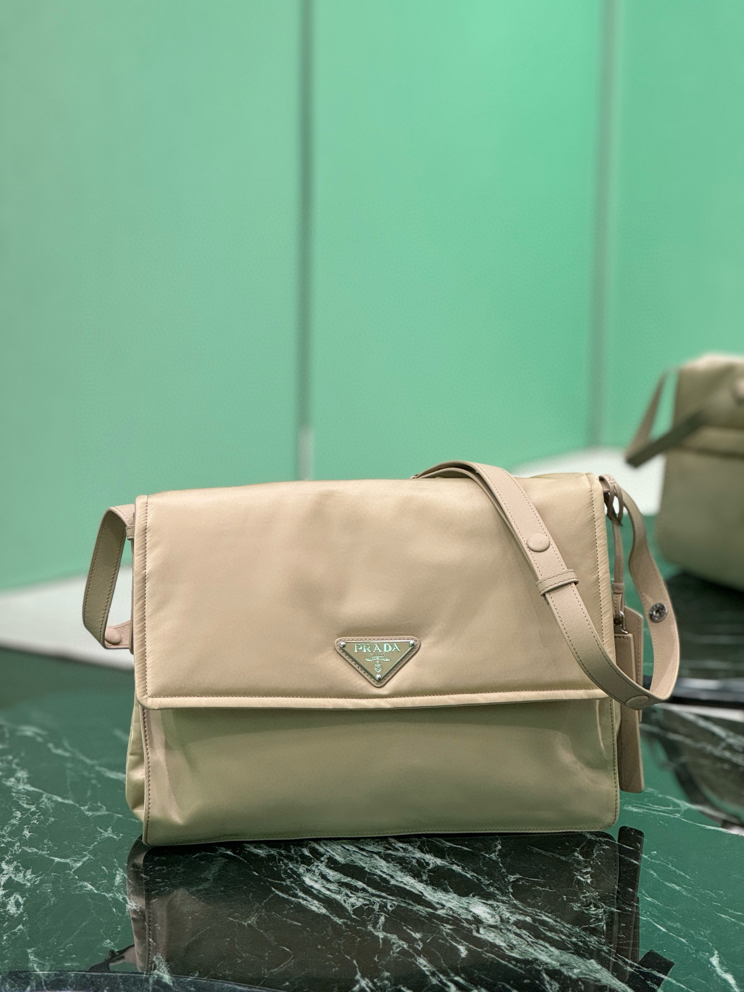 프라다 1BD256 라지 남녀공용가방