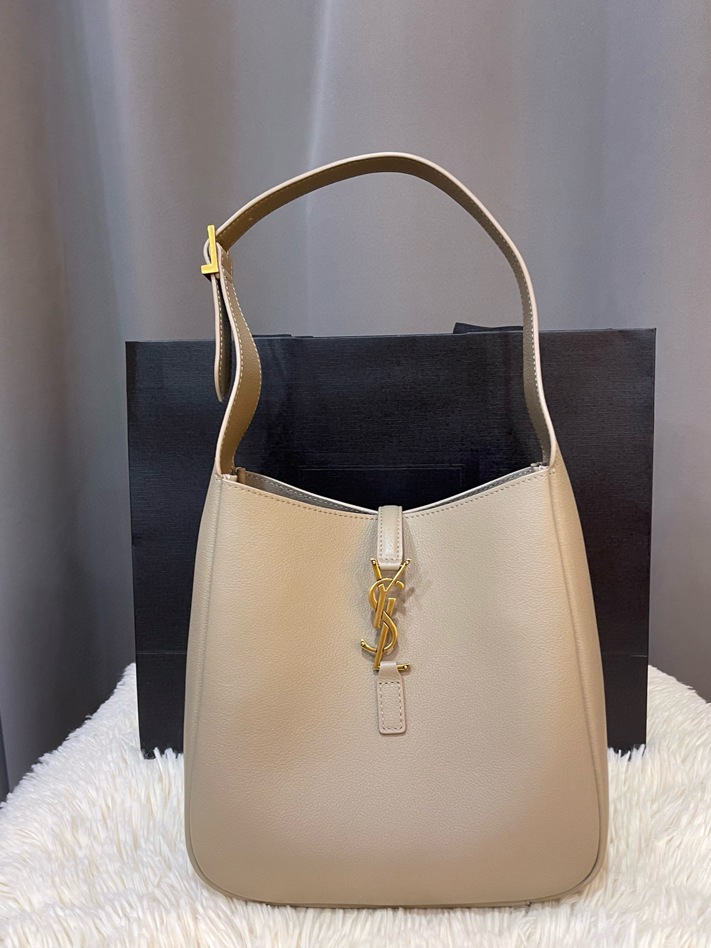 생로랑 713938 여자가방