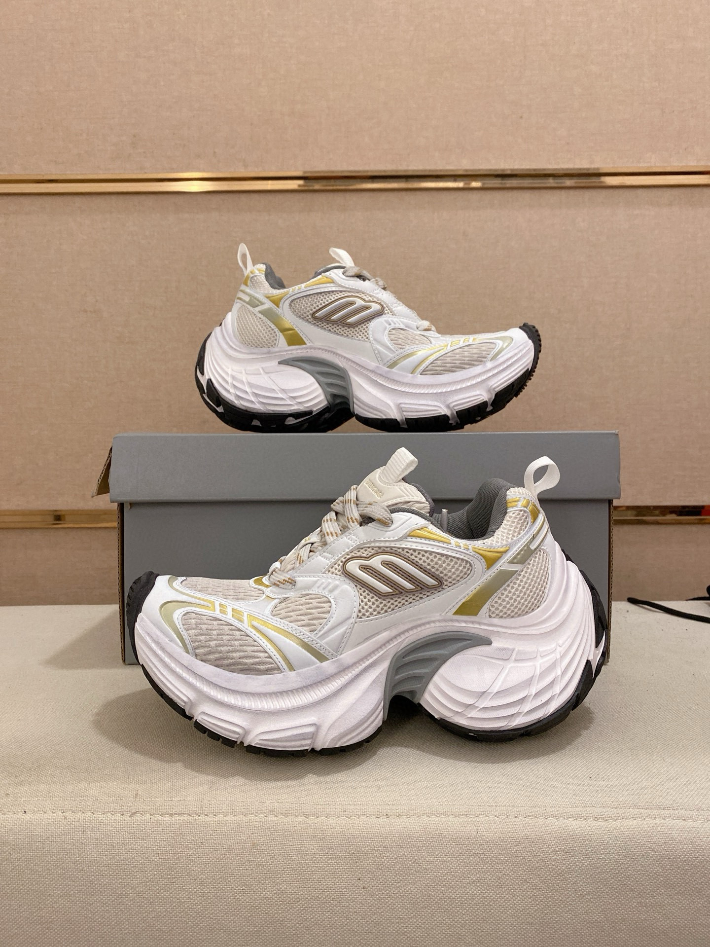 발렌시아가 남녀공용 신발 운동화 스니커즈