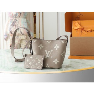 루이비통 M13045 여자가방