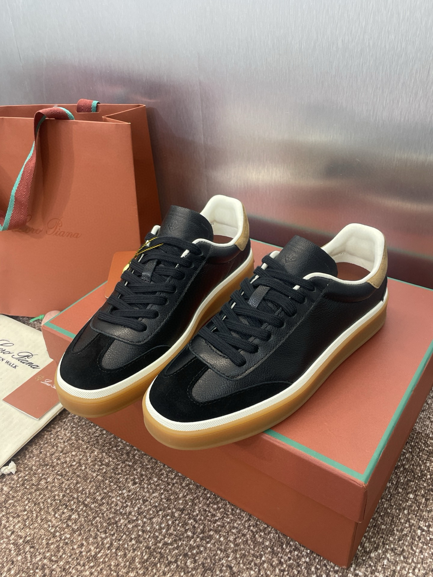 로로피아나 남녀공용 신발 운동화 스니커즈