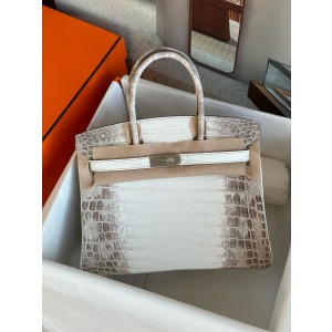 에르메스 퀸의 상징 히말라야 버킨백 30 악어가죽