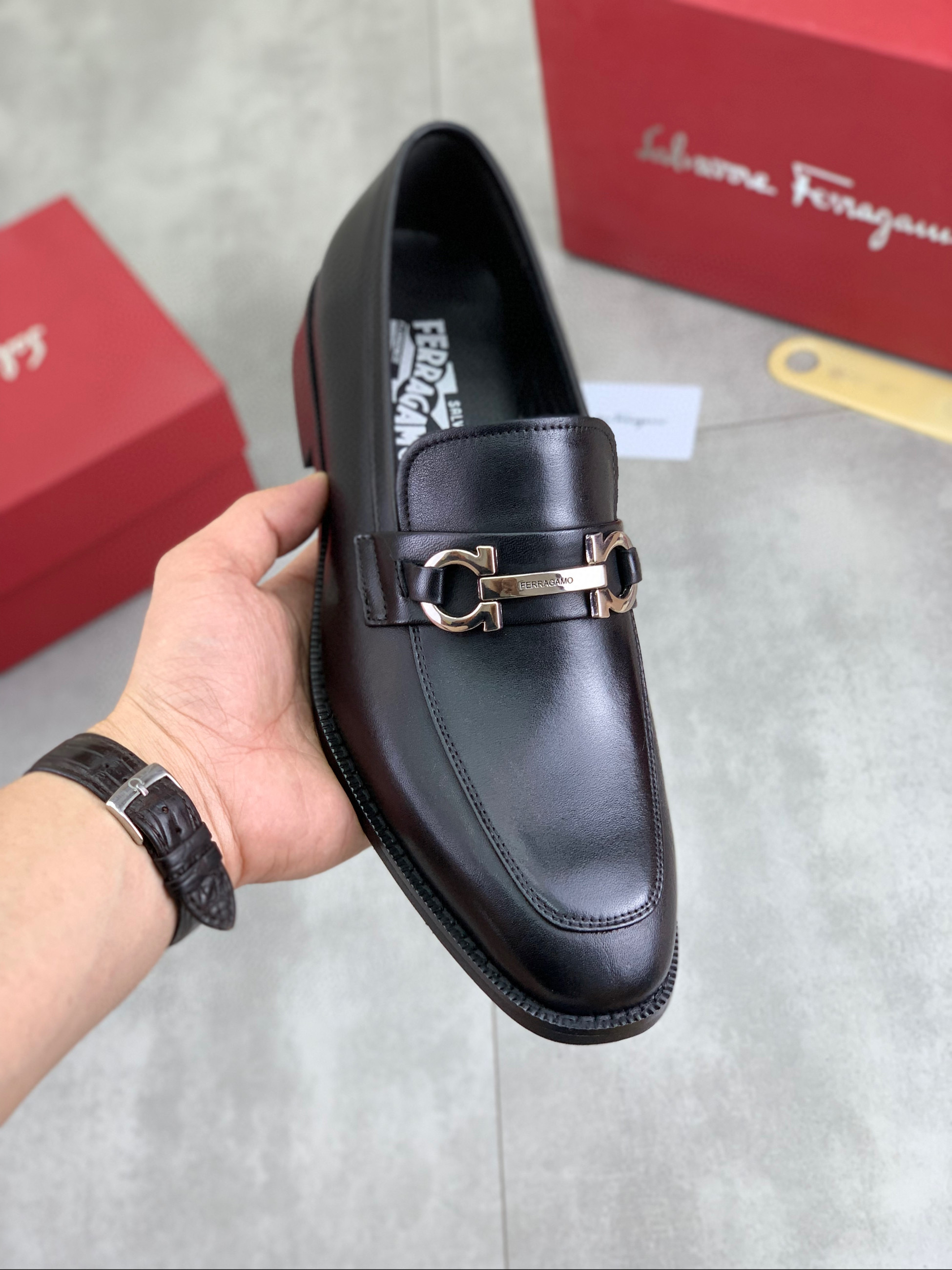 페라가모 남자 구두