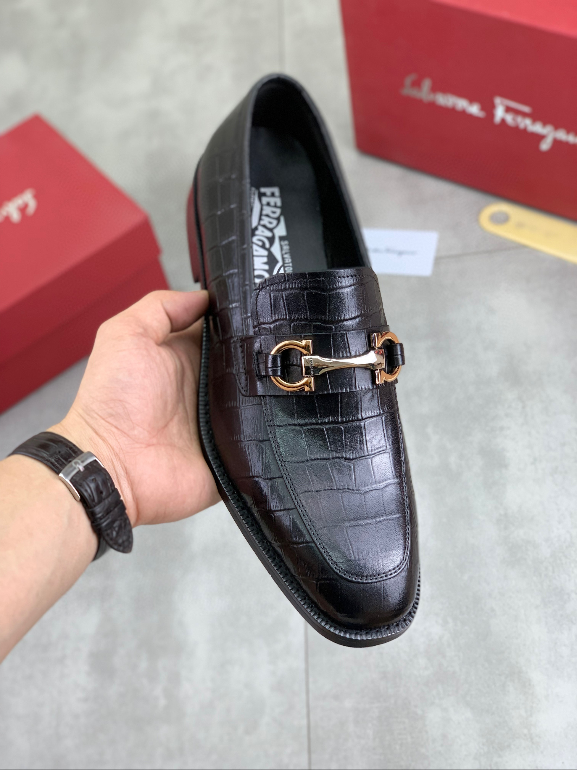 페라가모 남자 구두