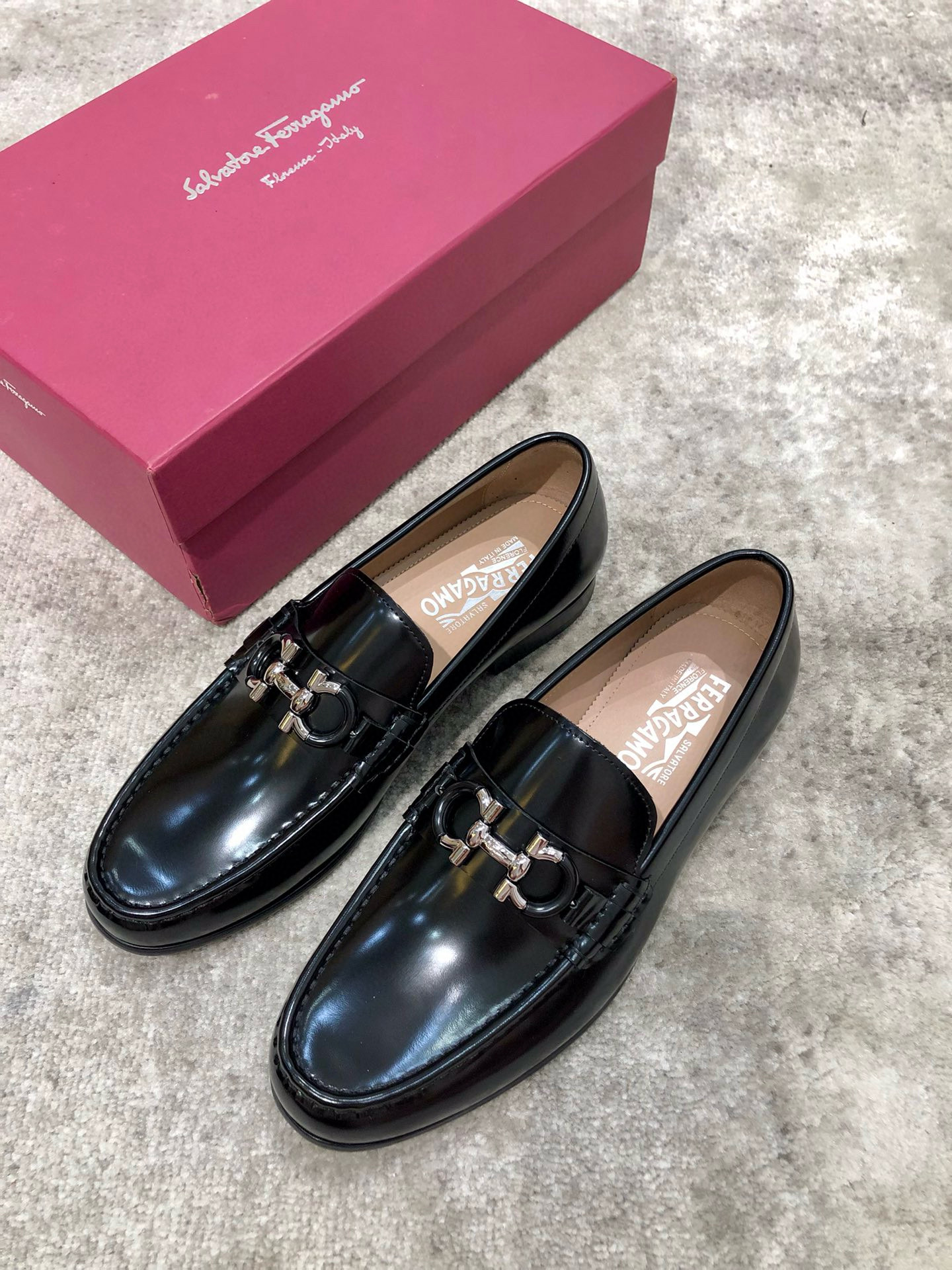 페라가모 남자 구두