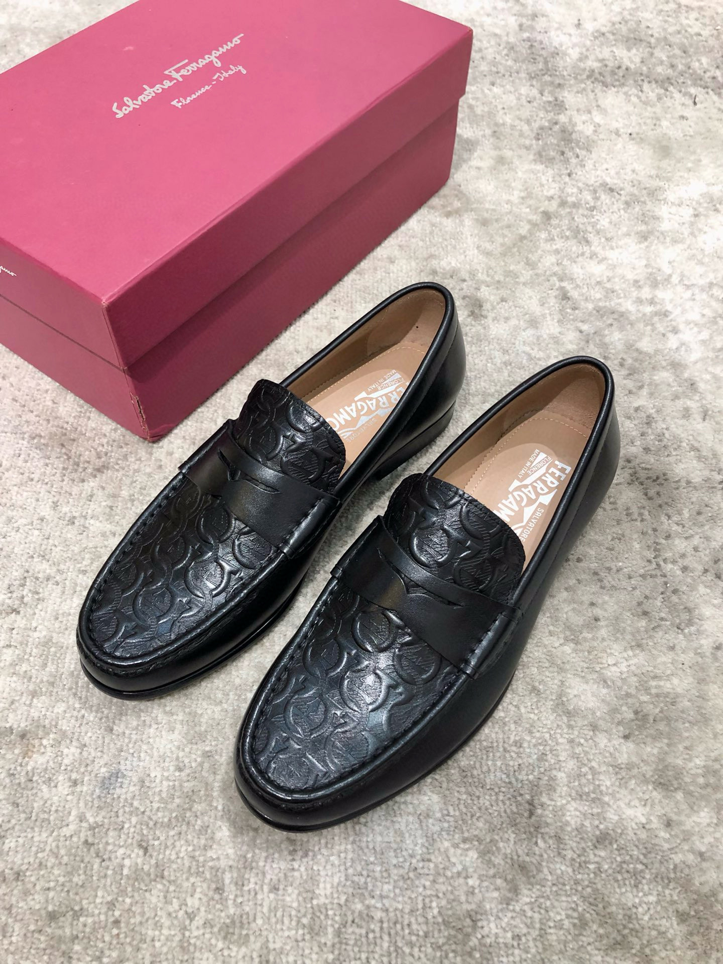 페라가모 남자 구두