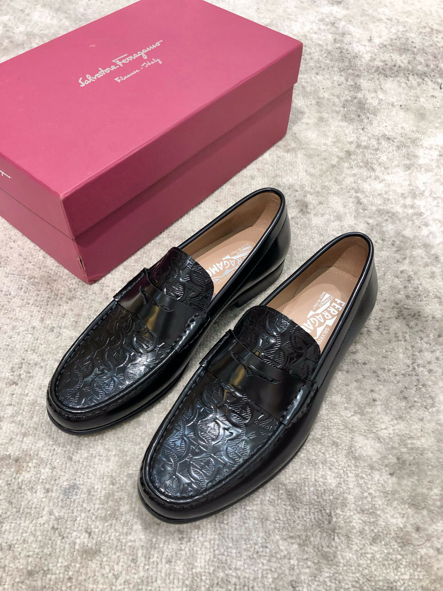 페라가모 남자 구두